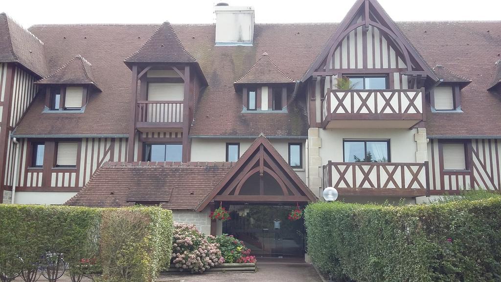 Les Manoirs Appartement Deauville Buitenkant foto